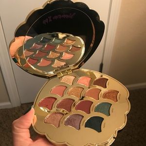 Tarte Be a Mermaid & Make Waves Eyeshadow Palette